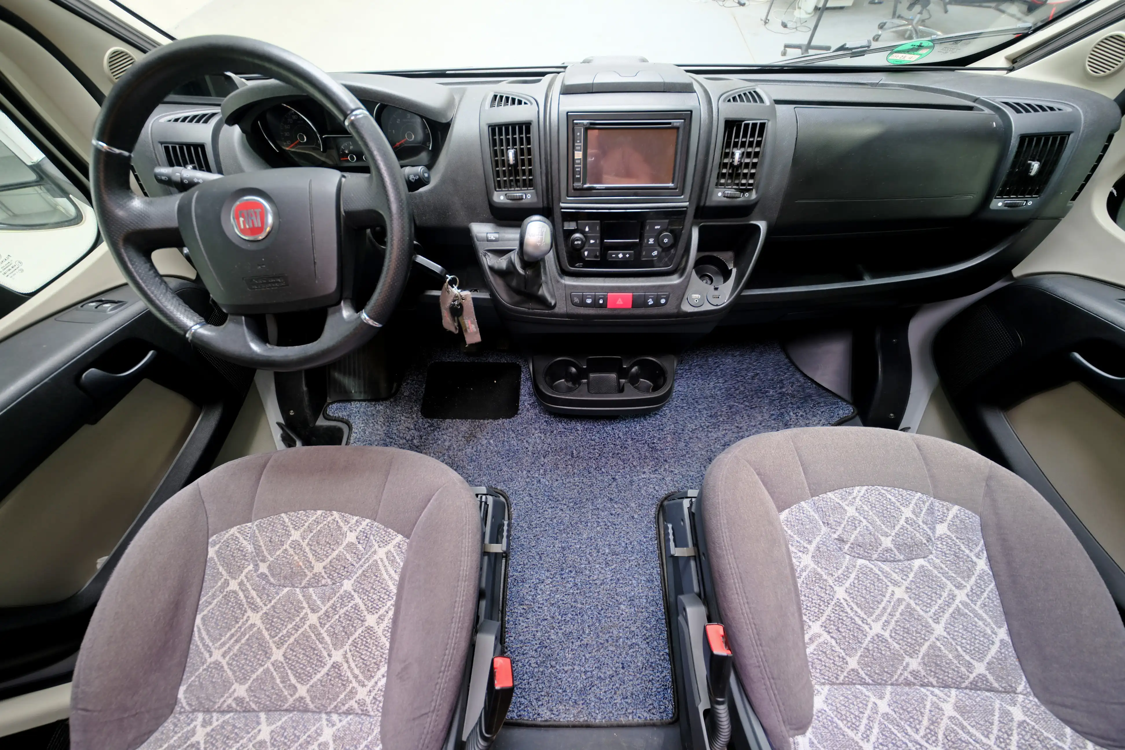 HOBBY Optima De Luxe T 70 F